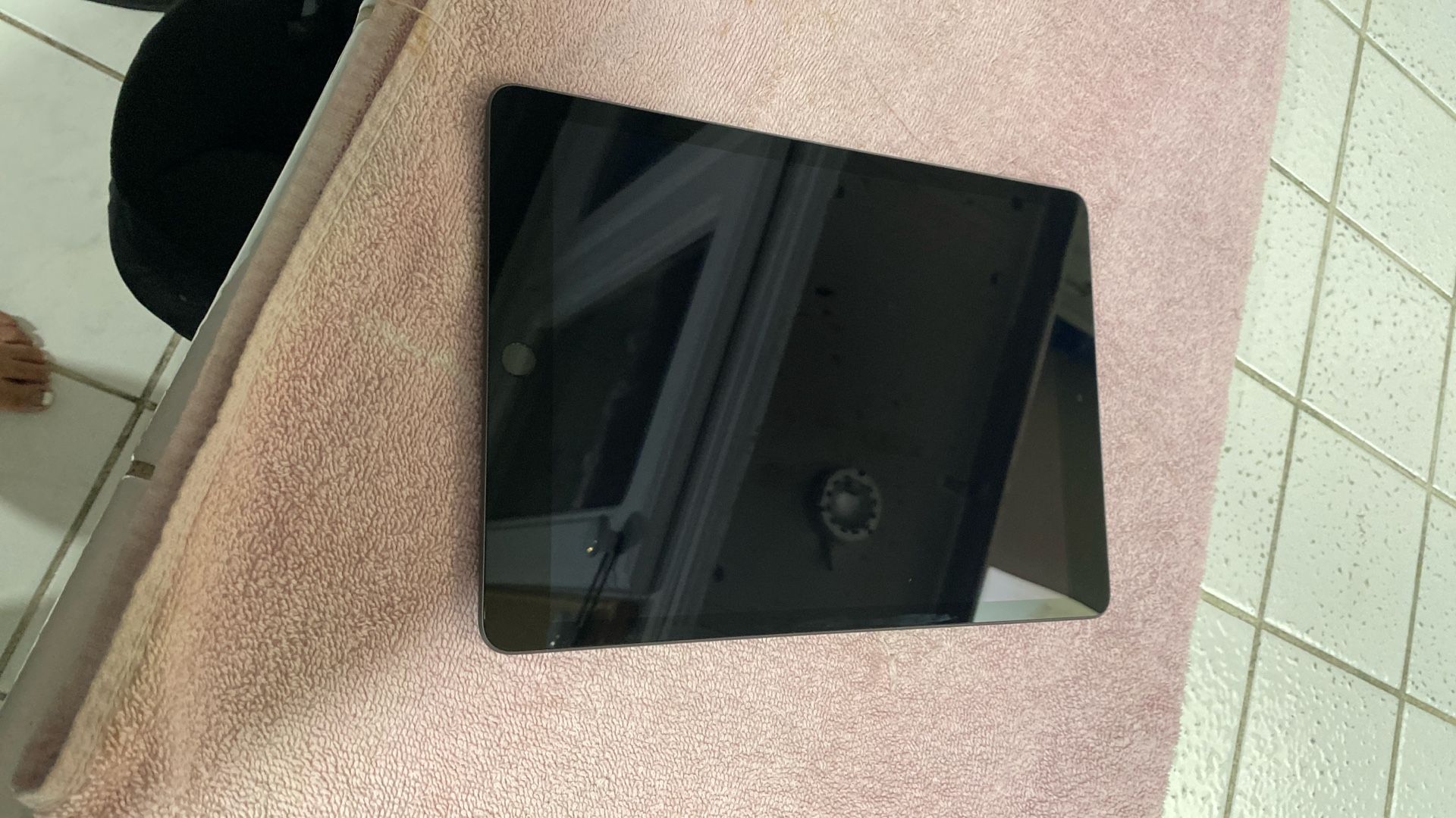 iPad With keyboard And Pen