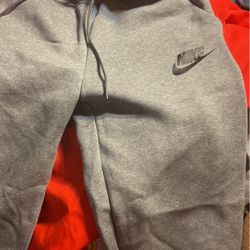 nike womens sweats