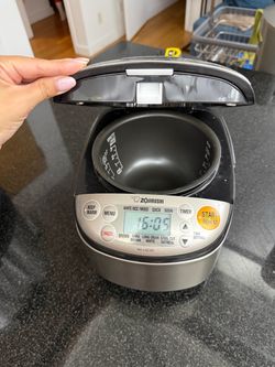 Zojirushi NS-LGC05 Rice Cookerr