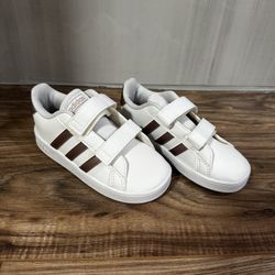 New Kids Adidas Sneaker Size 9K