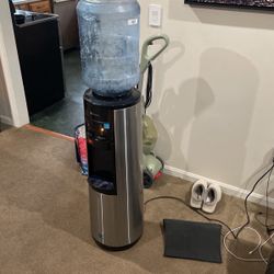 Water Dispenser (high quality) 