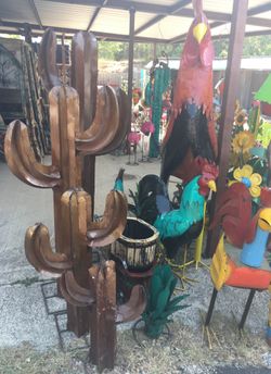METAL Real pine wood outdoor/ indoor we are tomorrow at Wimberley market days booths 344 345 327 we are coming from Mexico