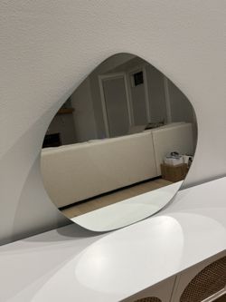 Irregular Mirror