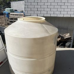 250 Gallon Water Tank