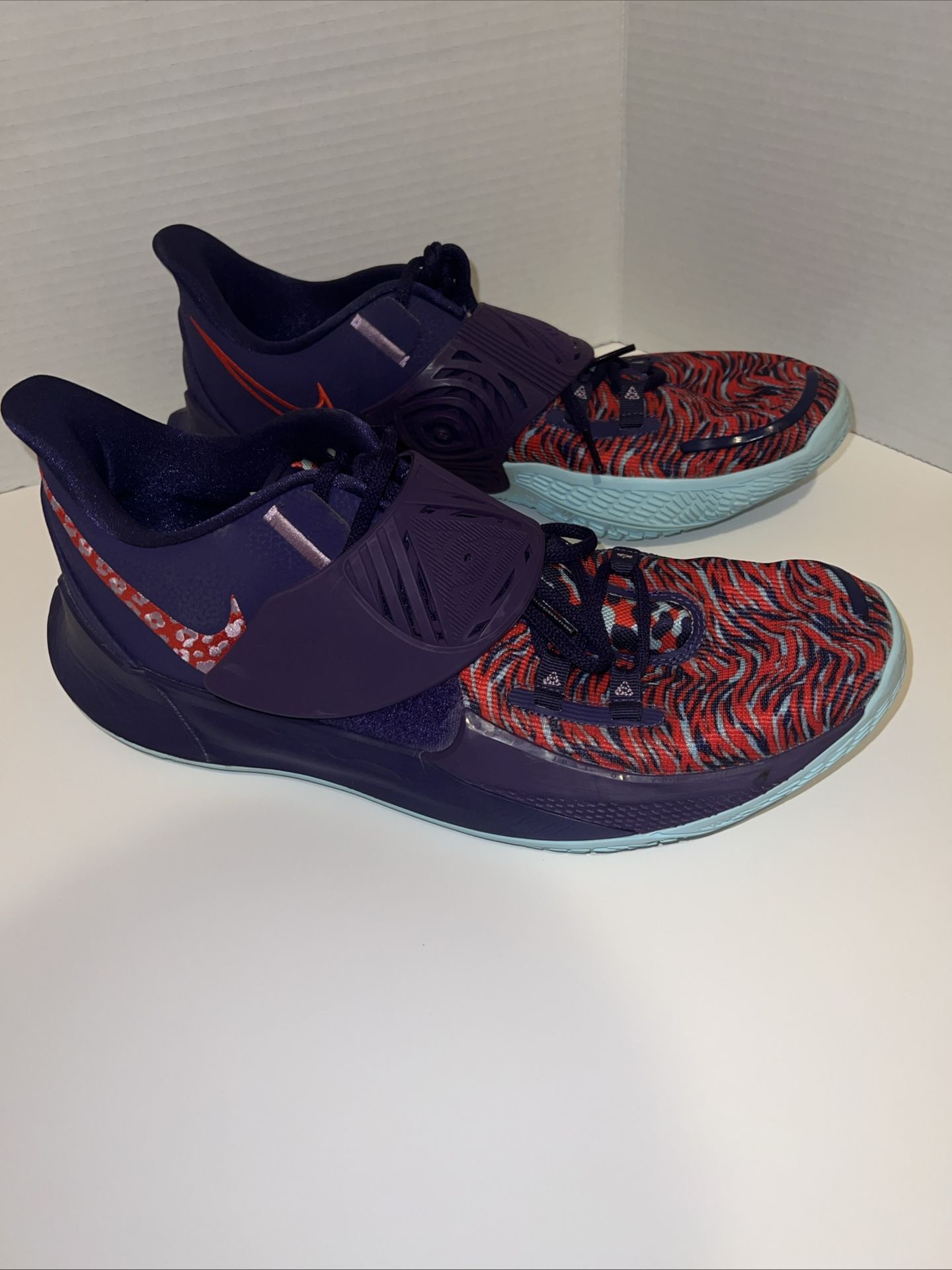 Nike Kyrie 3 Low Orchard Men's Basketball Shoe Size 14 Very good condition