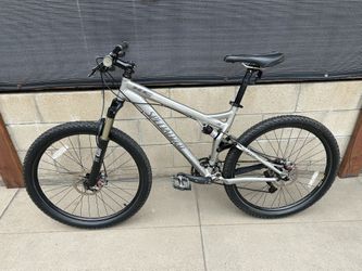 SPECIALIZED MOUNTAIN BIKE