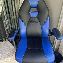 RS Gaming™ RGX Faux Leather High-Back Gaming Chair – Black/Blue
BIFMA Compliant – Excellent Condition
