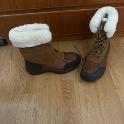 Bearpaw Rain/Snow Boots