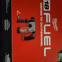 Milwaukee M18 1 " STS ROTARY HAMMER