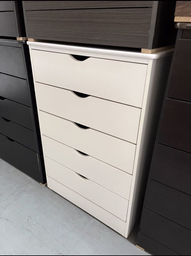 White 5 Drawer Dresser Chest Fully Assembled Mueble