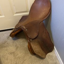 Horse Saddle Plus Extra 