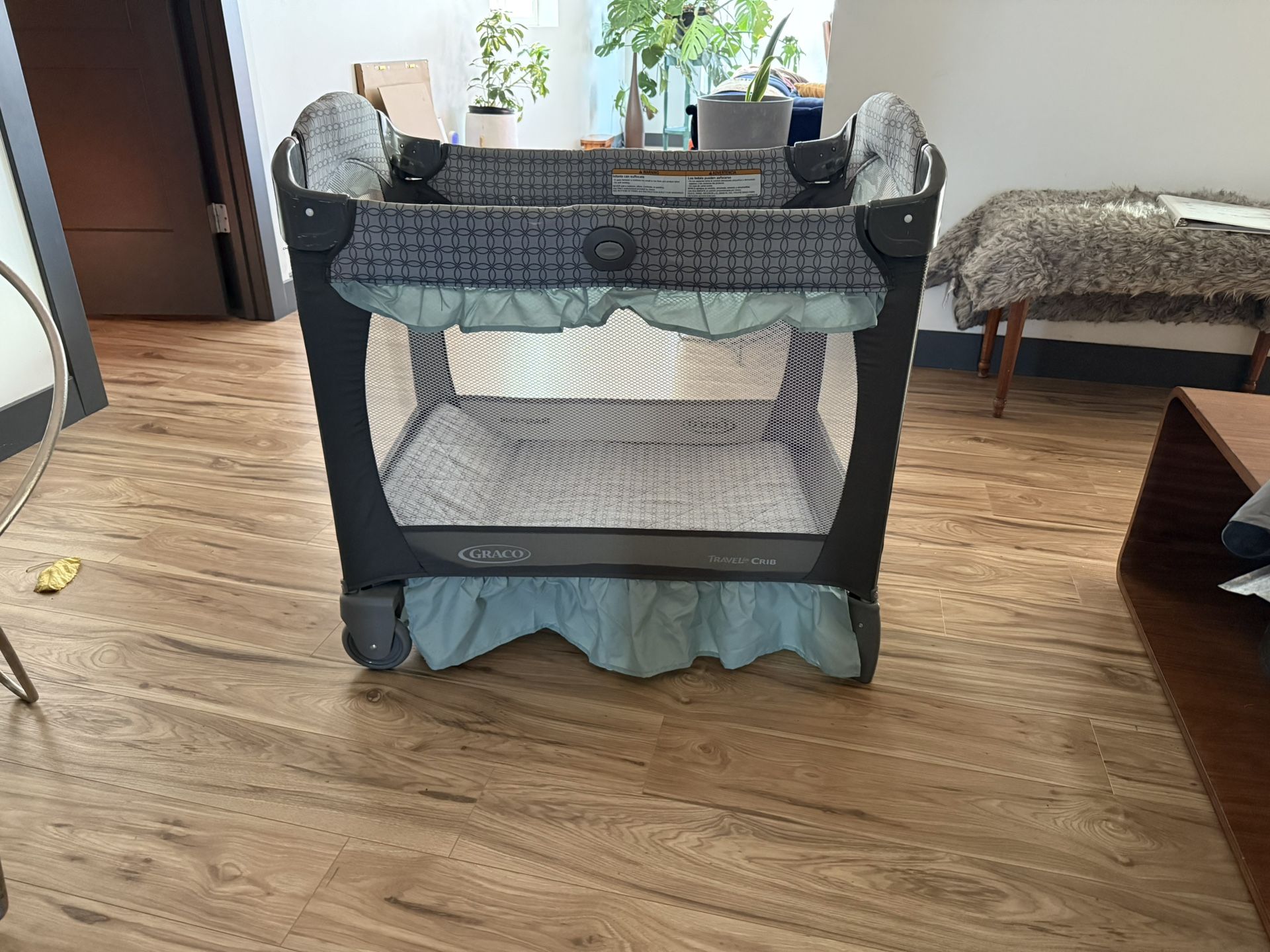 Graco Travel Crib