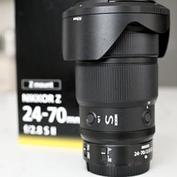 Nikon Z 24-70mm f/2.8 S II VR Lens - OPEN BOX NEW