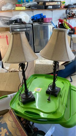 2 lamps