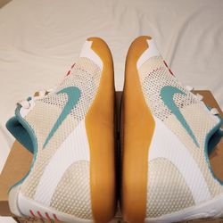 Nike Kobe 11 Summer 9.5