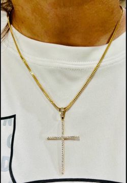 10K Yellow Gold Chain and Pedant CUBIC ZIRCONIUM STONES For Wedding 18 Inches Long