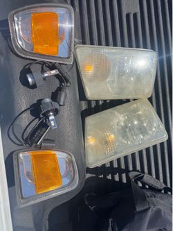 09 Ford Ranger Headlights /Corners & LEDs Set