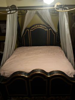 Gorgeous black & gold king bedroom set - moving sale