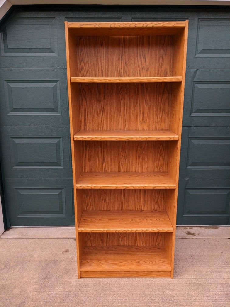 Bookshelf / Storage Shelf