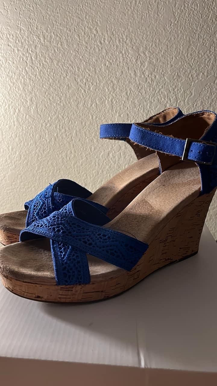 Toms wedge sandal 9