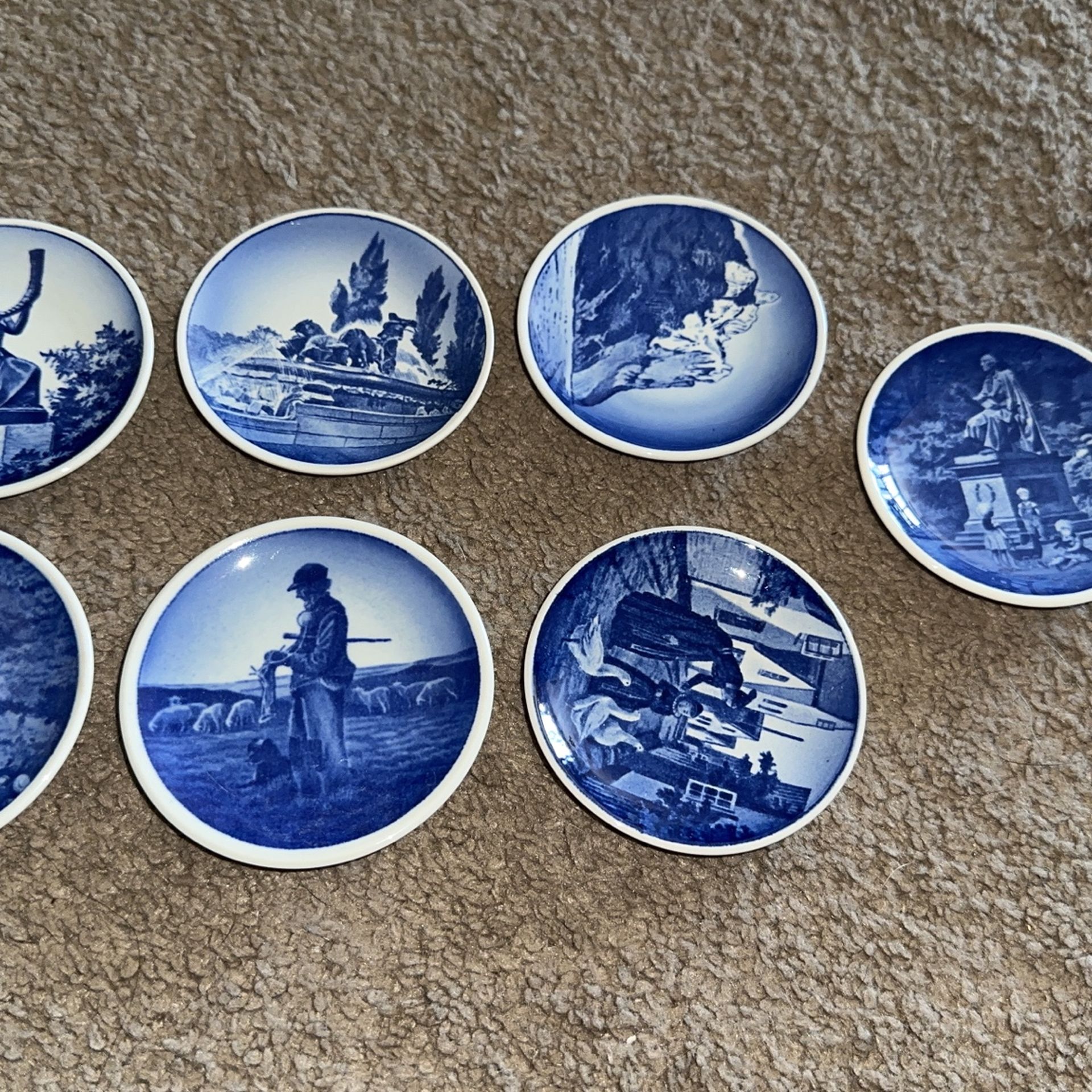 Royal Copenhagen 10 Piece Plate Set
