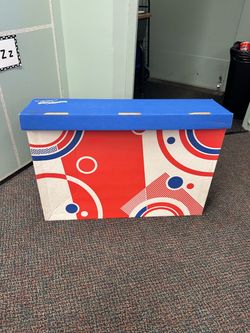 Teacher box for holding posters, Storage