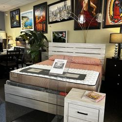 Eastern King Bedroom Set ((DRESSER, MIRROR, NIGHTSTAND, BEDFRAME))