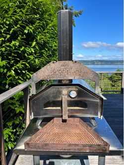 Ooni Pro Multi Fuel Outdoor Oven with Gas Burner attachment + Propane tank