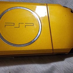 PSP sllim **3001** Whit 5,000 Classic Games And More