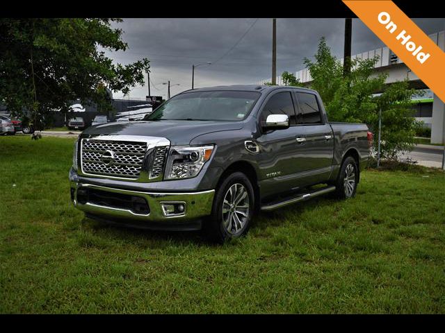 2017 Nissan Titan Crew Cab