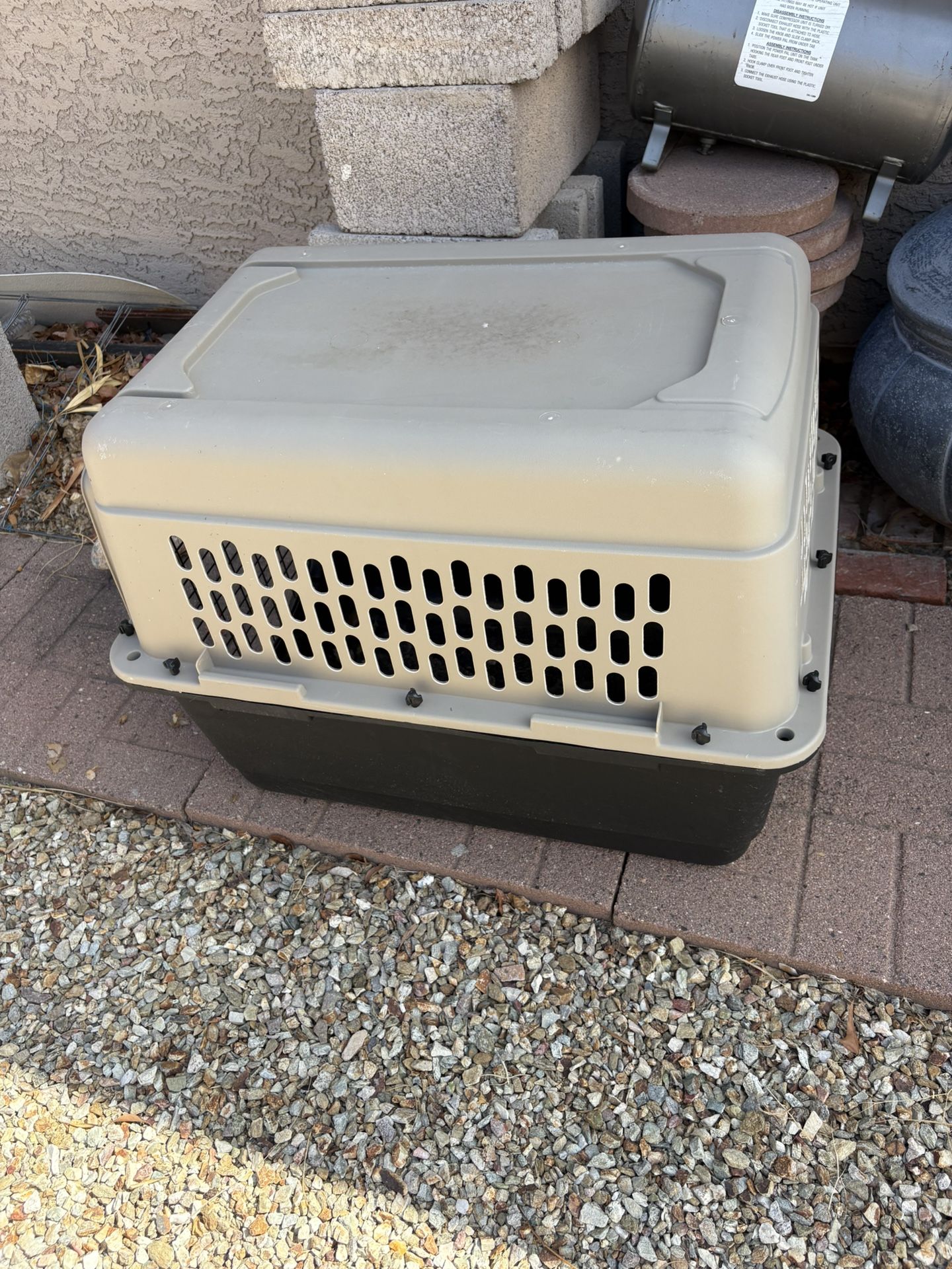 Medium Dog Kennel 