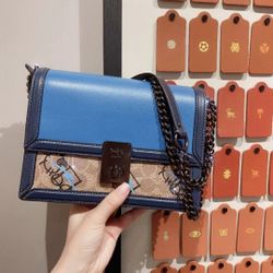 NWT Coach Hutton Shoulder Bag Limited Edition