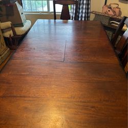 Dinning room table