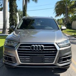 2017 Audi Q7 Premium Plus 