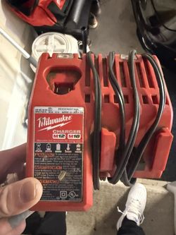 Milwaukee Battery Charger & Battery