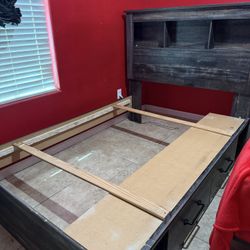 bed frame 