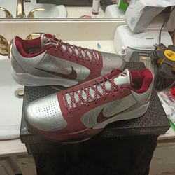 Kobe 5 PROTRO Lower Merion Aces Away Size 13 Brand New!