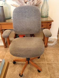 Padded Office Chair w/ Wooden Base