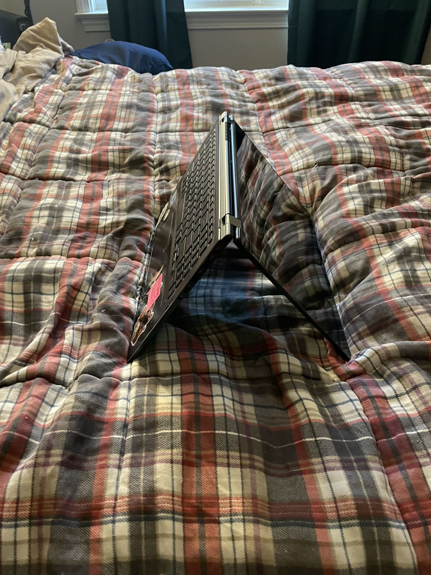 Asus q525u WINDOWS LAPTOP TOUCHSCREEN 2in 1