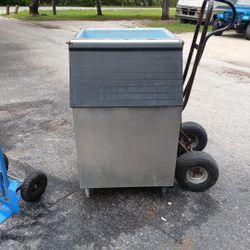 MANITOWOC ICE HOPPER