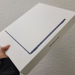 Apple Macbook Air 13inch M4 Chip 