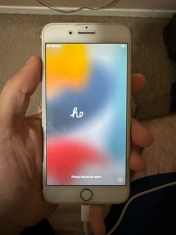 iPhone 7+ 128 gb Gold unlocked for any carrier