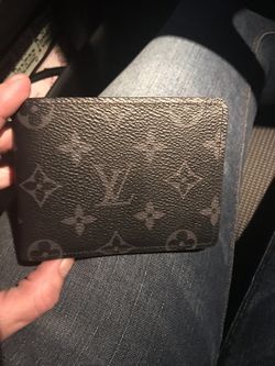 Authentic LOUIS VUITTON BiFold Men's Wallet with Serial TM1990!! Inside for  Sale in Commerce Charter Township, MI - OfferUp