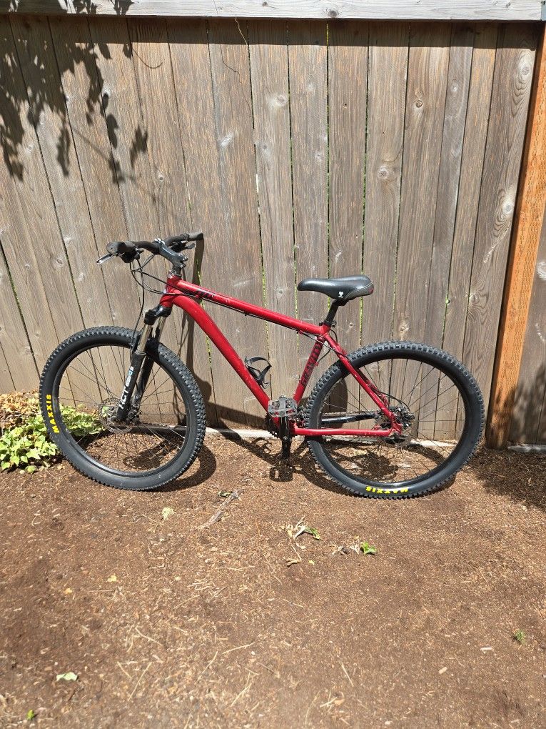 Gravity HD, Great Rider. Not Pretty Enough To steal.