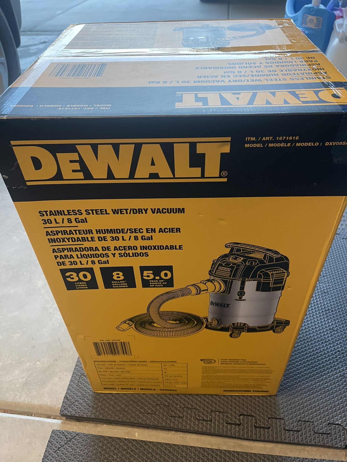 Brand New DEWALT 8 Gallon Wet/Dry Vacuum DXV08SA Shop Vac 5.0 HP