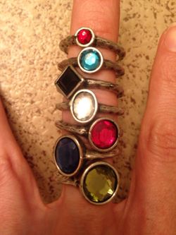 Silver jewelled ring set