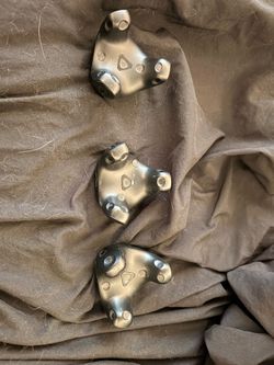 HTC Vive 3.0 trackers lightly used