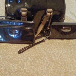 MK Purse, Wallet And Wristlet 