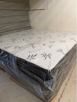 Queen size mattress with box spring  $170