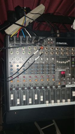 Mackie ProFX12 Mixer